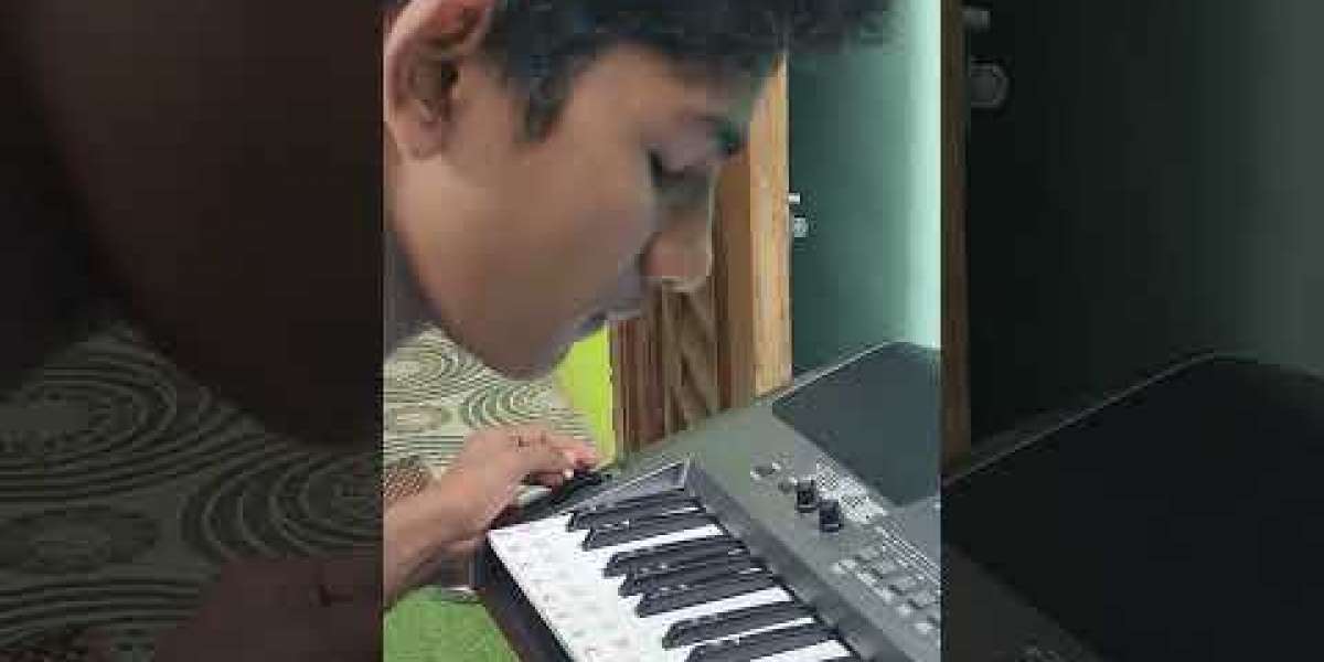 Teclado Yamaha: O Essential para Bandas Pequenas Brilharem