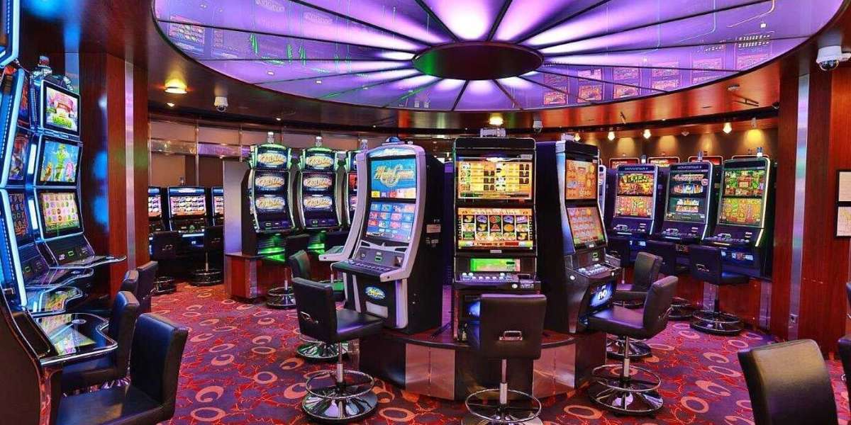 Why Live Dealer Games are Changing the Industry