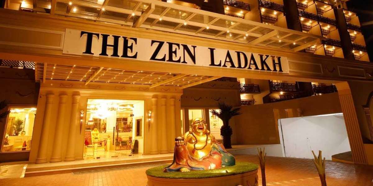 Reserve fine 3 star royal hotel in Leh