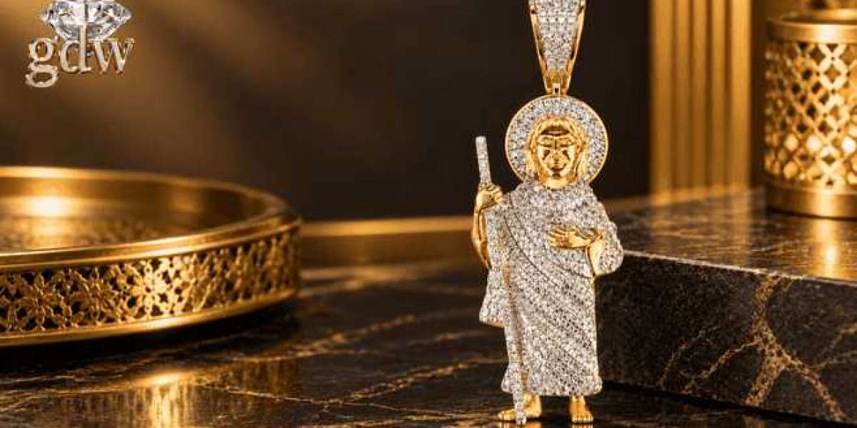 Buy Diamond Pendant for Men in Texas USA–Globalwatches10
